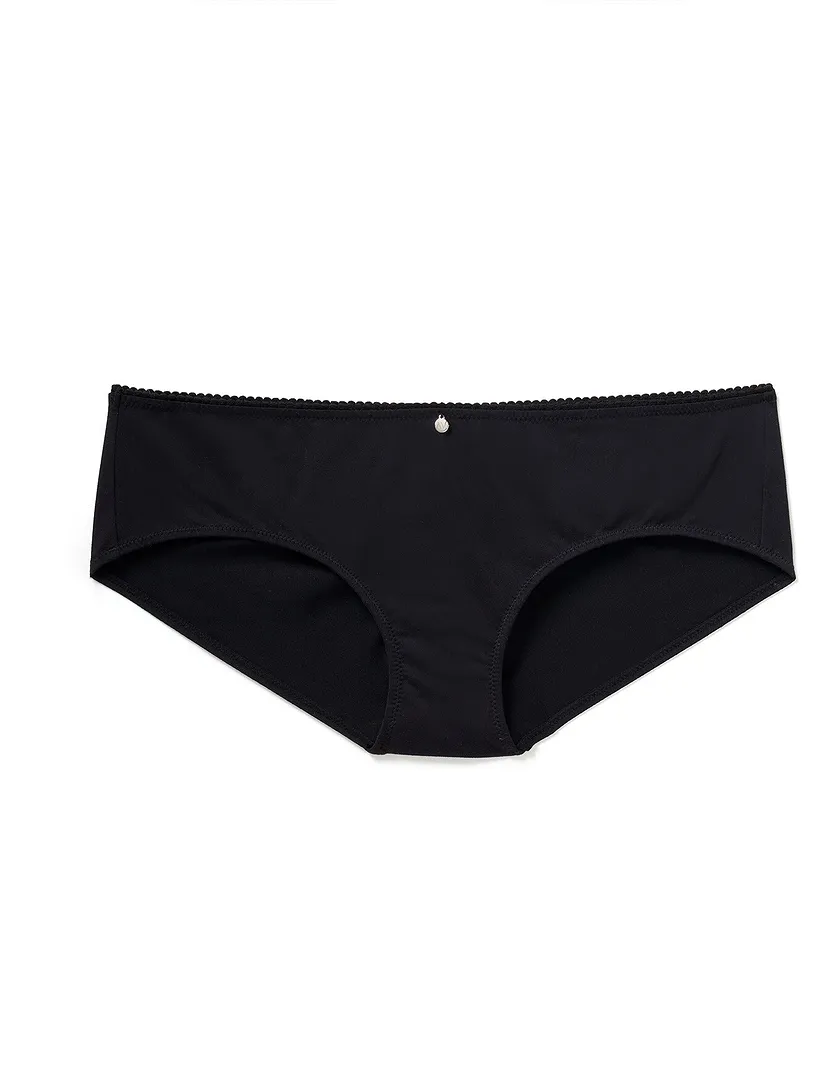 Johanna Thong Black panty bundle Still 1