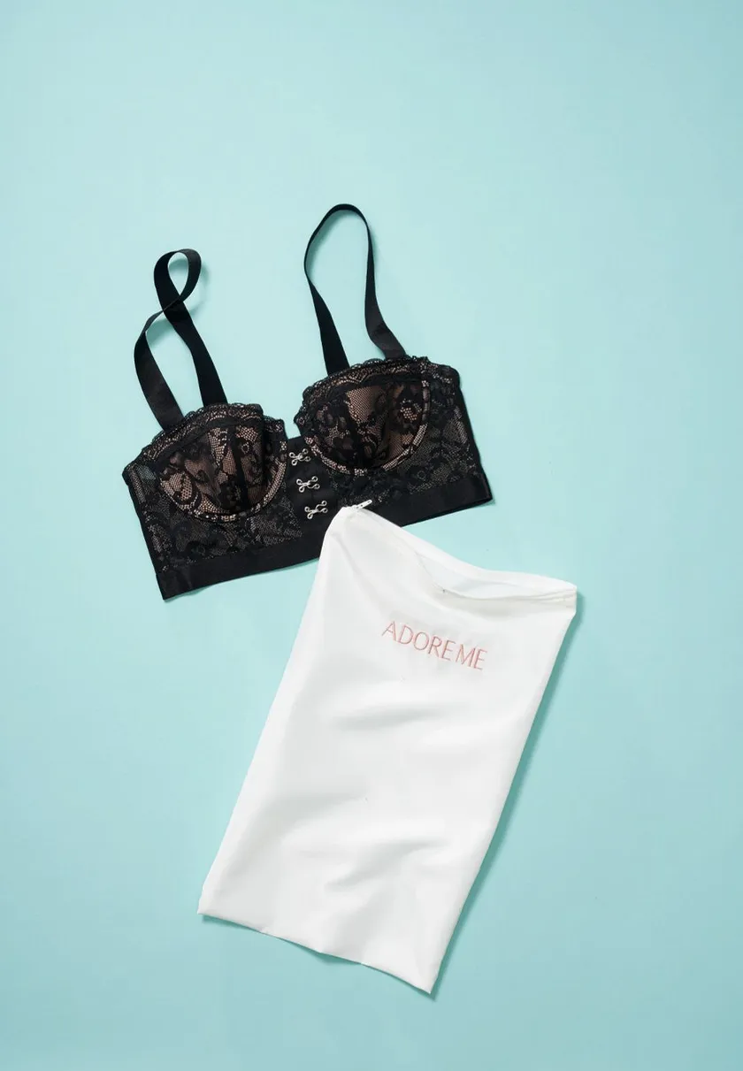 Recycled Lingerie Wash Bag accessory bundle Model 1