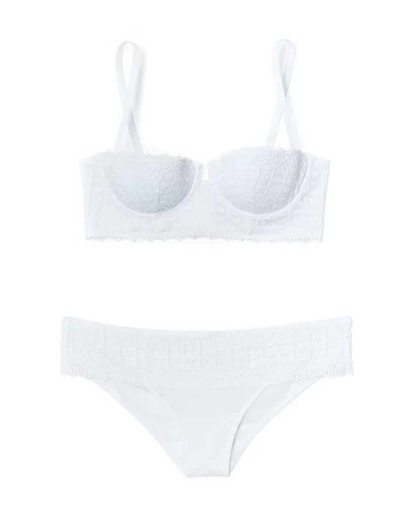 Nymphadora White 2 Contour bra bundle Still 1