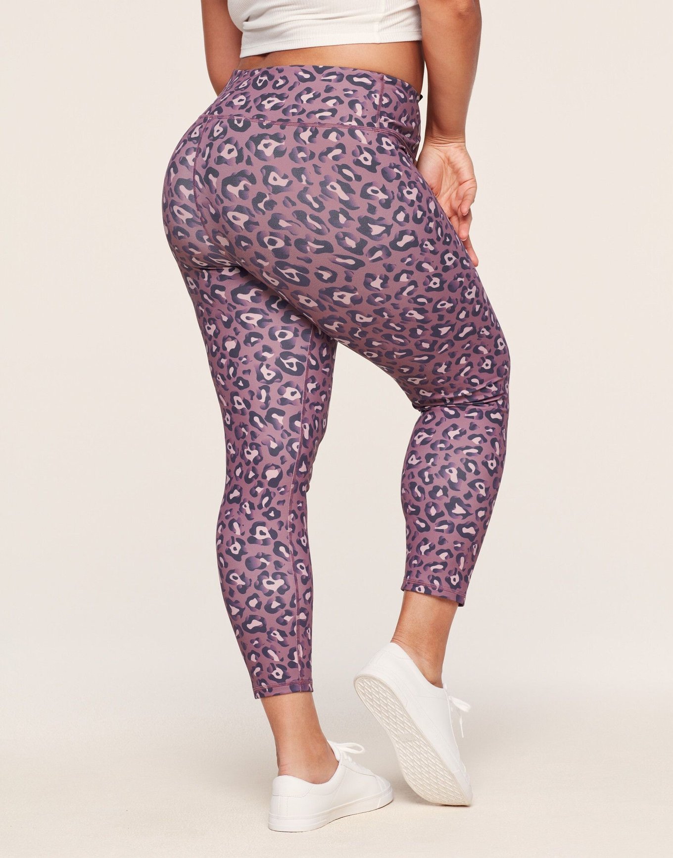 Fabletics Women's XS High Waisted Leggings Floral Print : r