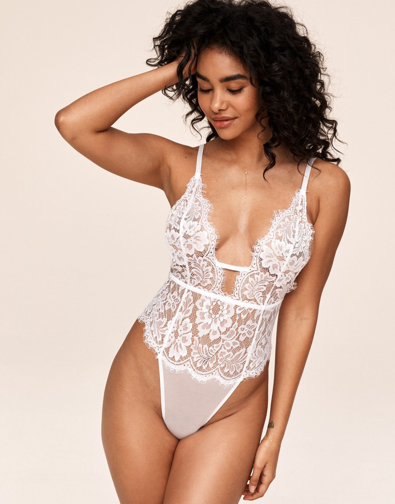 Missguided lace bodysuit in red