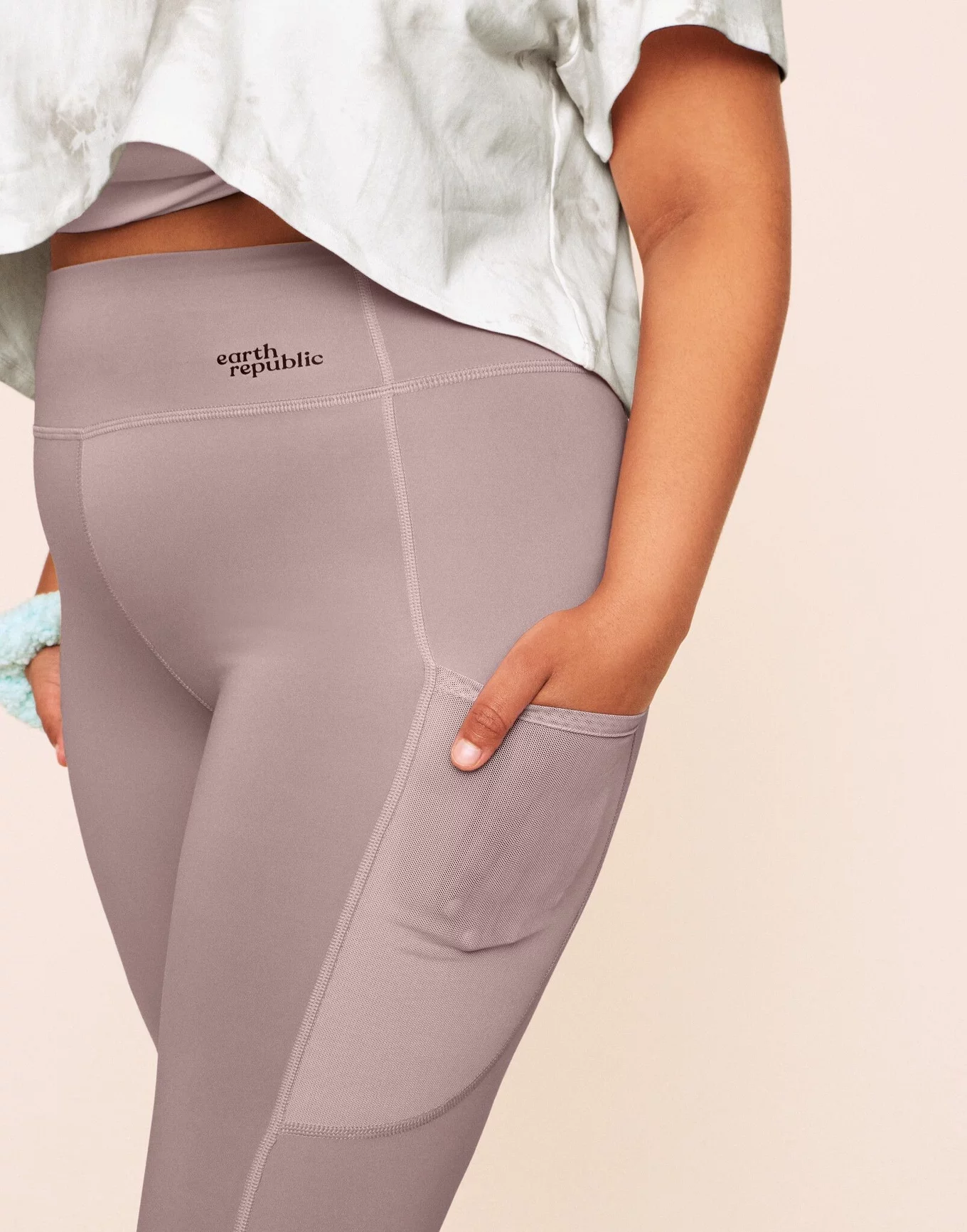Athena Seamless Pocket Leggings - Beige – Amelia Activewear