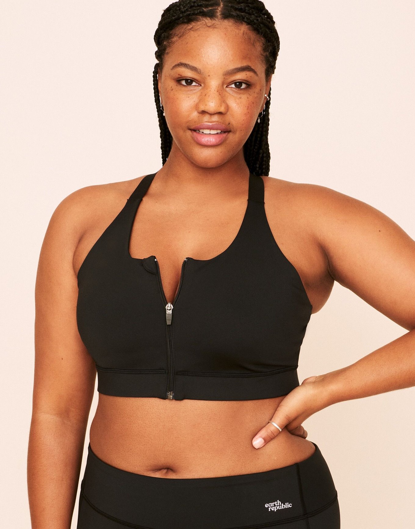 Athletic Works Women's Plus Size Zipper Front Sports Bra, Navy, 3X :  : Clothing, Shoes & Accessories