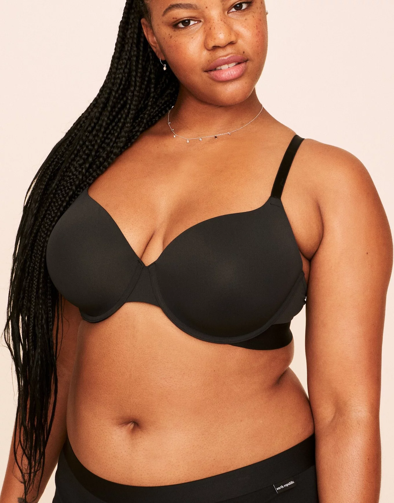 Victoria's Secret Lightly Lined Wireless T Shirt Bra, Moderate Coverage,  Adjustable Straps, Smooth, Bras for Women, Black (38DDD), Black, 38DDD :  : Clothing, Shoes & Accessories