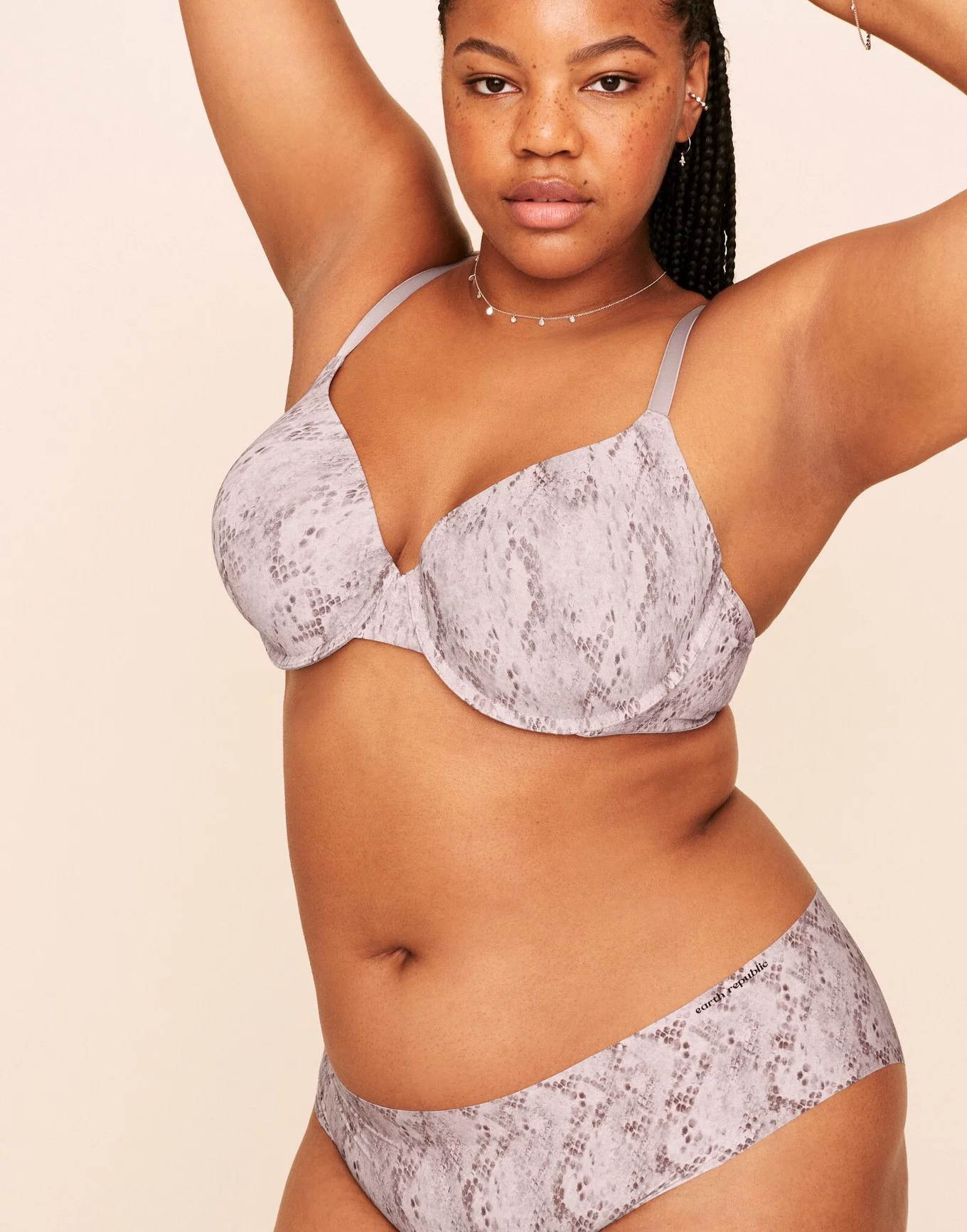 TP1049 - Bralette Top and Matching Pants Quilted Nylon Set – 36