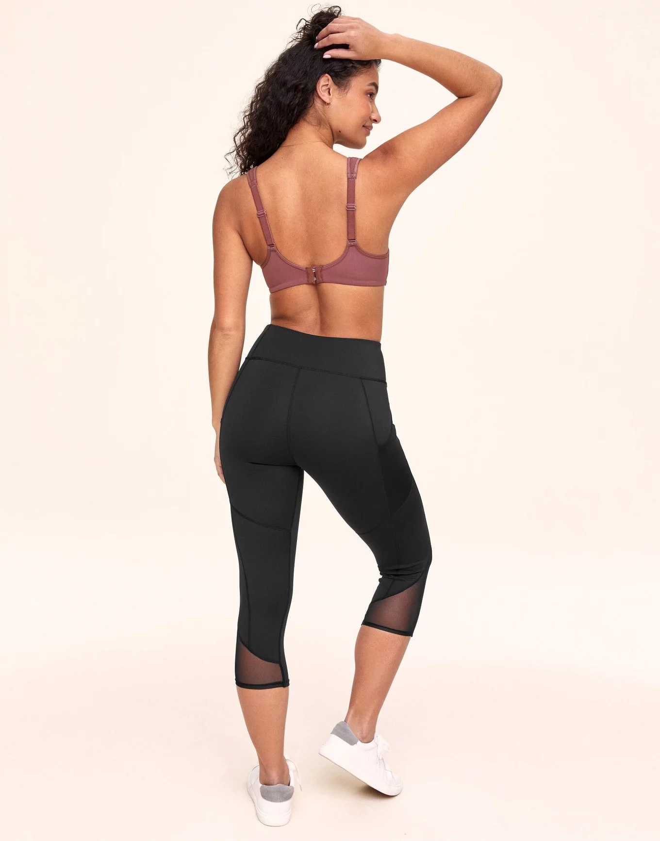 Lululemon black size 6 cropped leggings preppy activewear athleisure cute  comfy - $45 - From Abby
