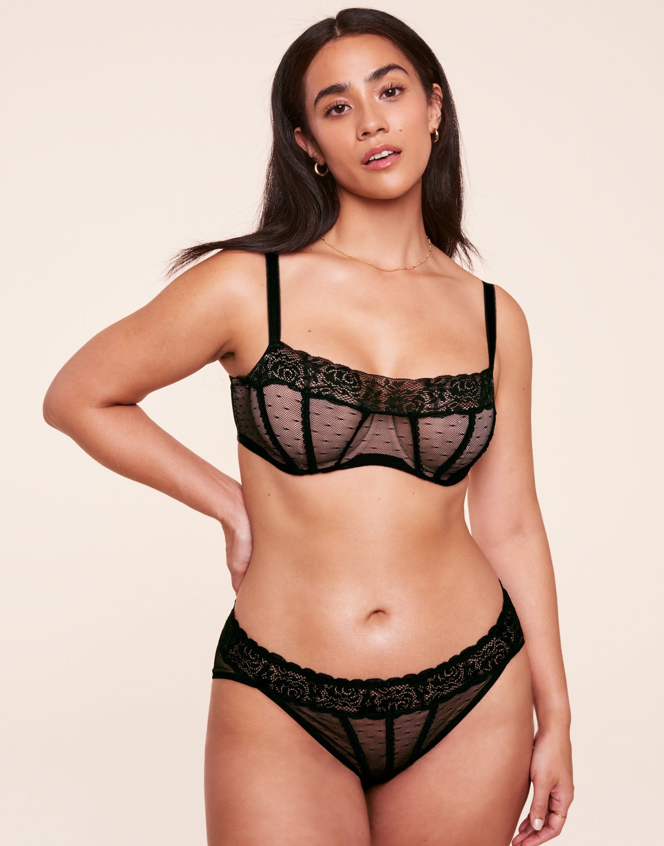 Kelly cupless bra and high waist lace knicker in black