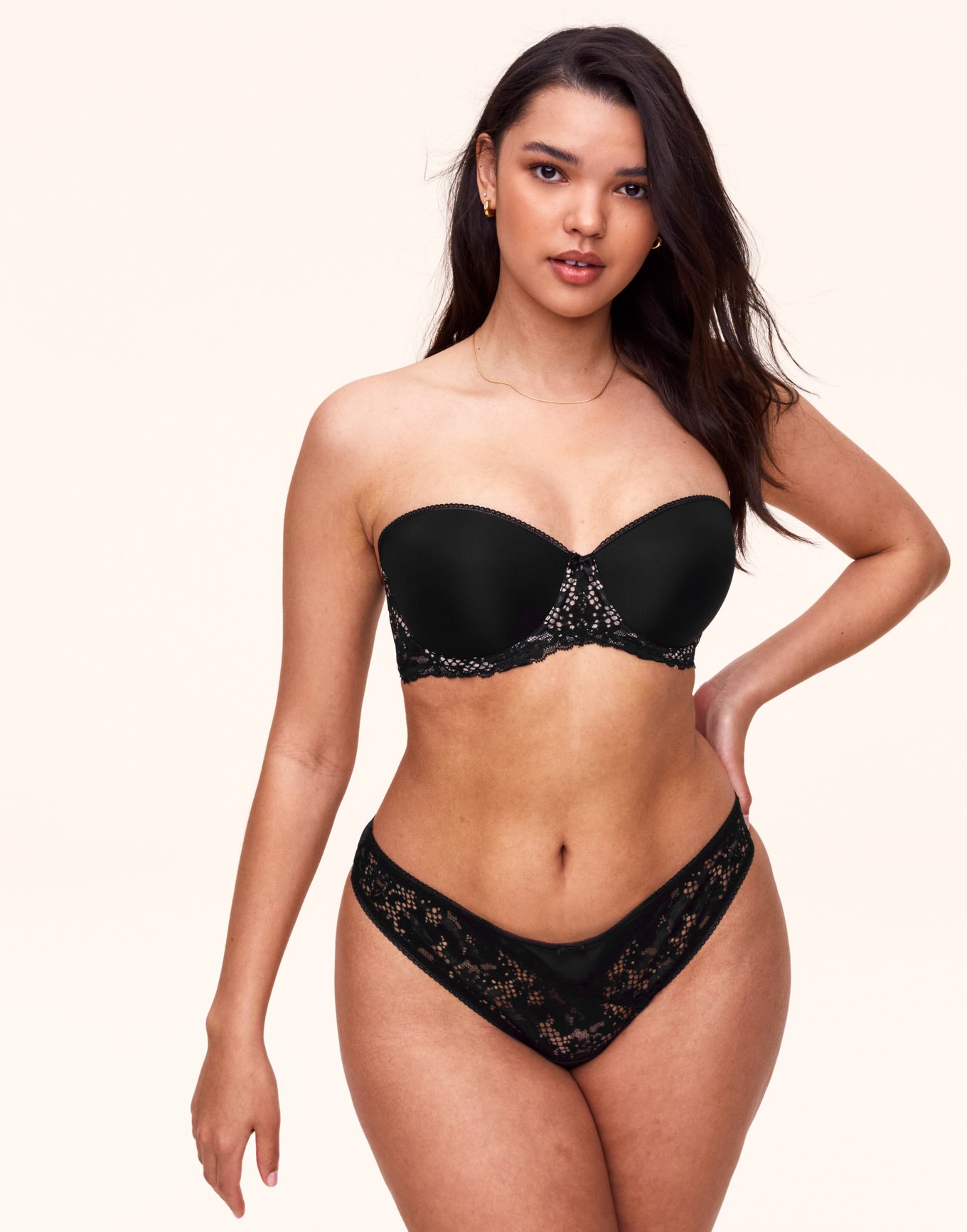 Plus-Size Strapless Bras Shopping Guide