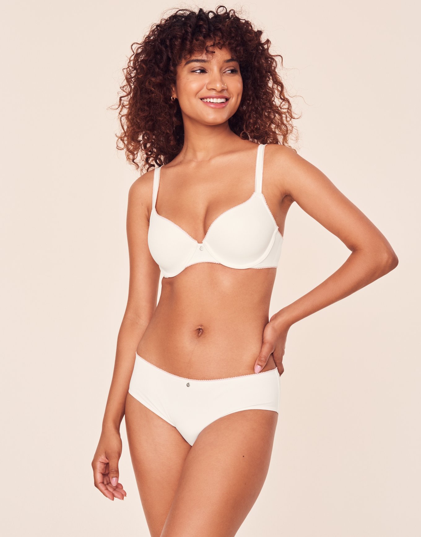 White Padded Bra smooth T Shirt Sizes 32A to 40A Comfy No