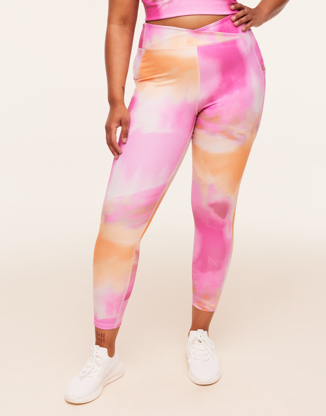 https://media-resize.adoreme.com/resize/1360/gallery/2023/10/60hco0a3j_a-su23-may-prod-lotus-crossover-legging-watercolor-pink-plus-pct148298-004/full.jpeg