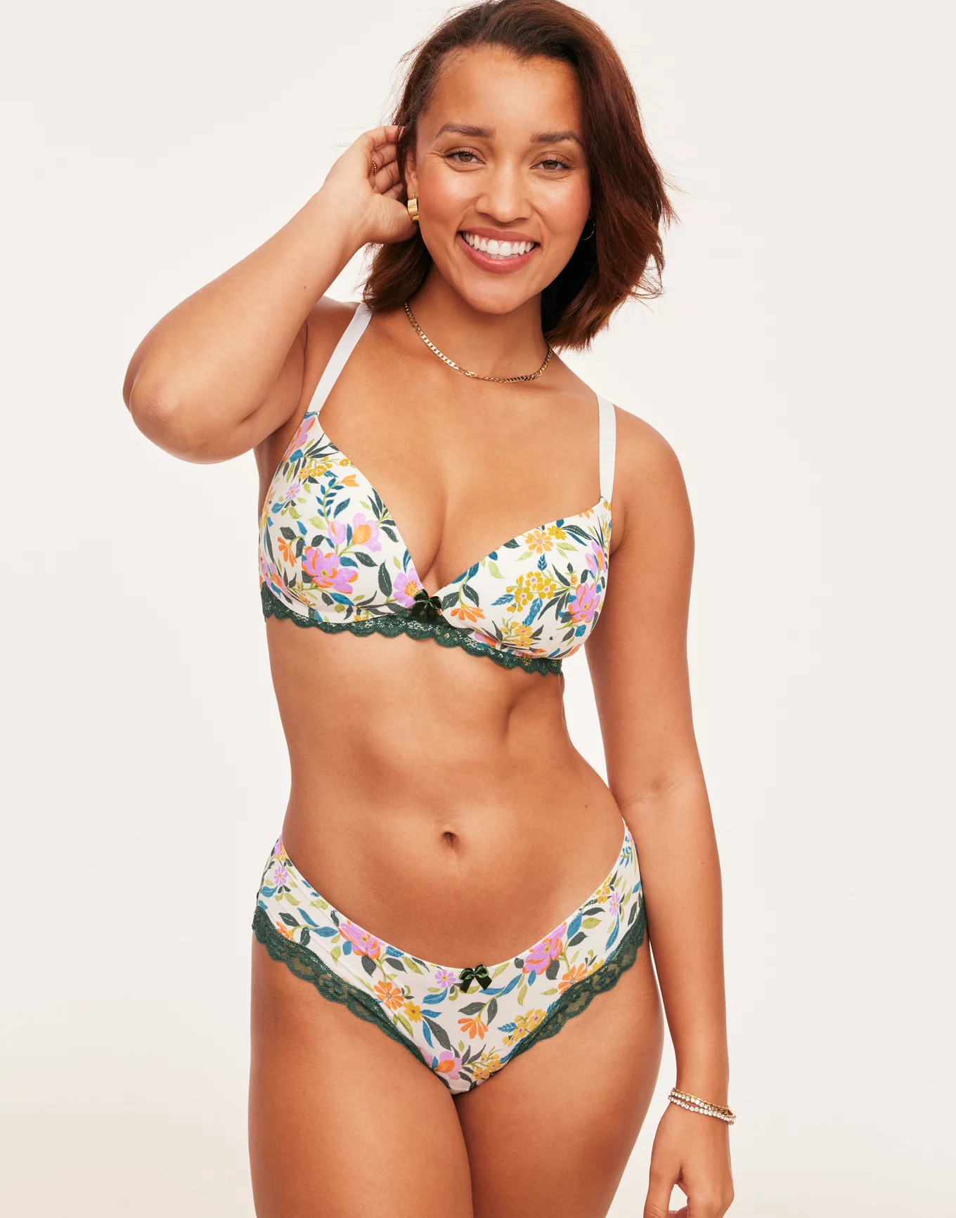 Shea Floral White Wireless Push Up, 32A-36D