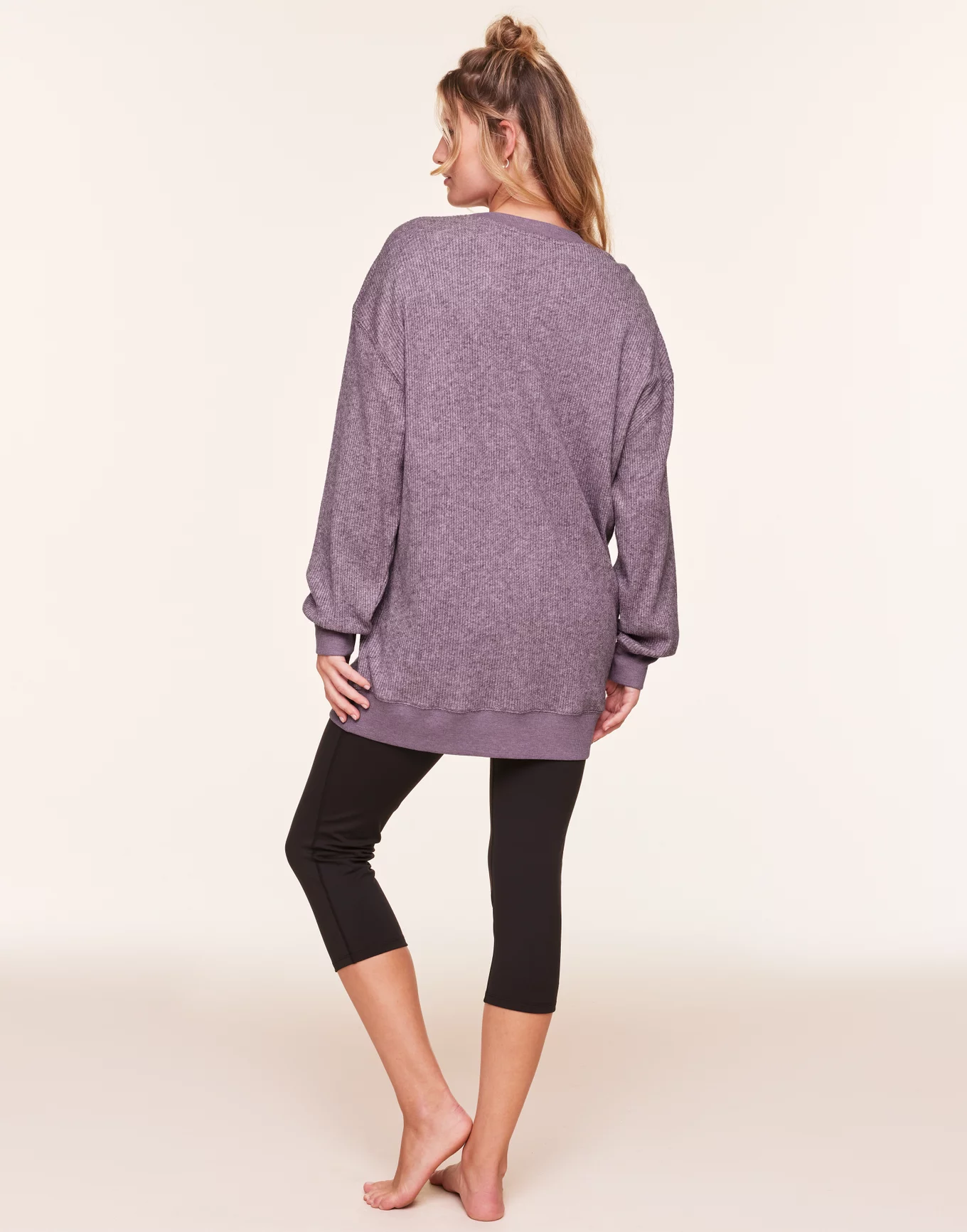 Love Pink VICTORIA'S SECRET Big Logo Spell Out Purple Sweatshirt Sweater  Womens Medium 