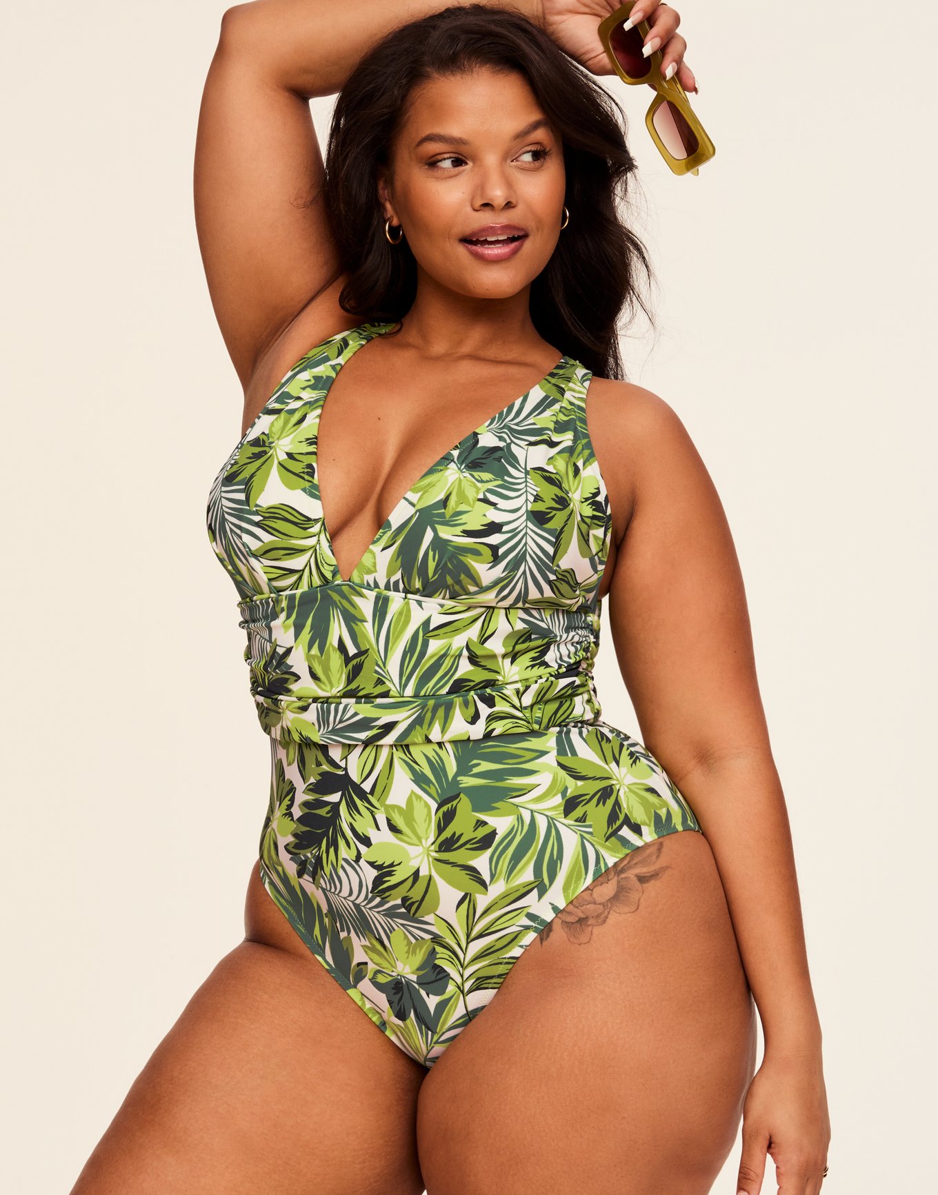 One Piece With Bra Support Tropical Multi-Color Printed Swimsuit Size 3X