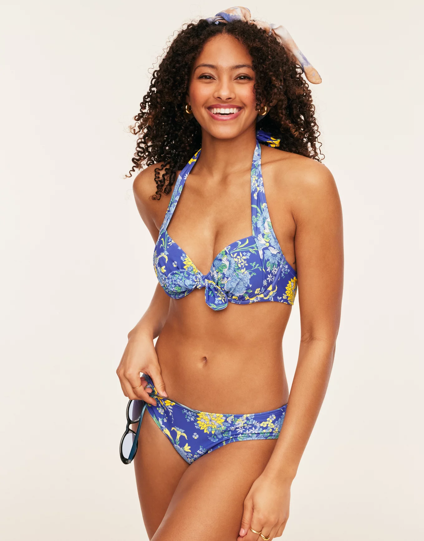 I'm a 38DD, and This $32  Swimsuit Is So Supportive