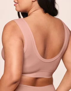 Scoop low back ✔️ Under bra shelf ✔️ Avail sizes 6-20 ✔️ Full bum coverage  ✔️ Super cute colour ✔️✔️ Karolina on