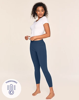 The Everyday Legging Dark Blue legwear bundle Model 1