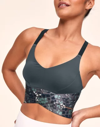 You've been looking for this sports bra all your life, maven! 👀💪🏾✨ - Maven  Thread
