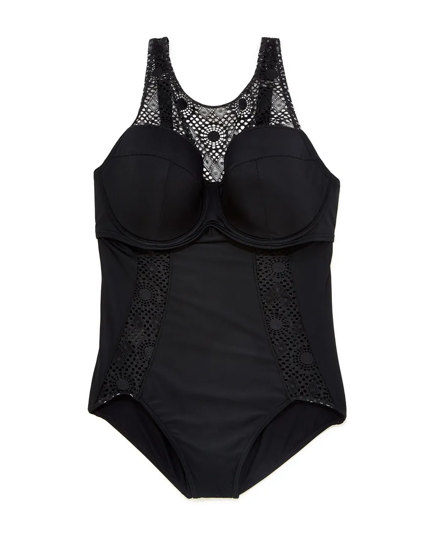 Wendi Black Plus Contour swimwear bundle Still 2