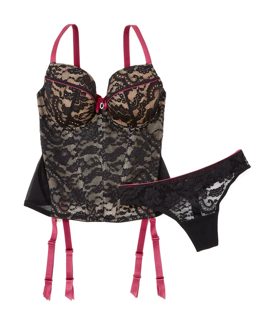 Moreen Black 2 Contour corset bundle Still 1