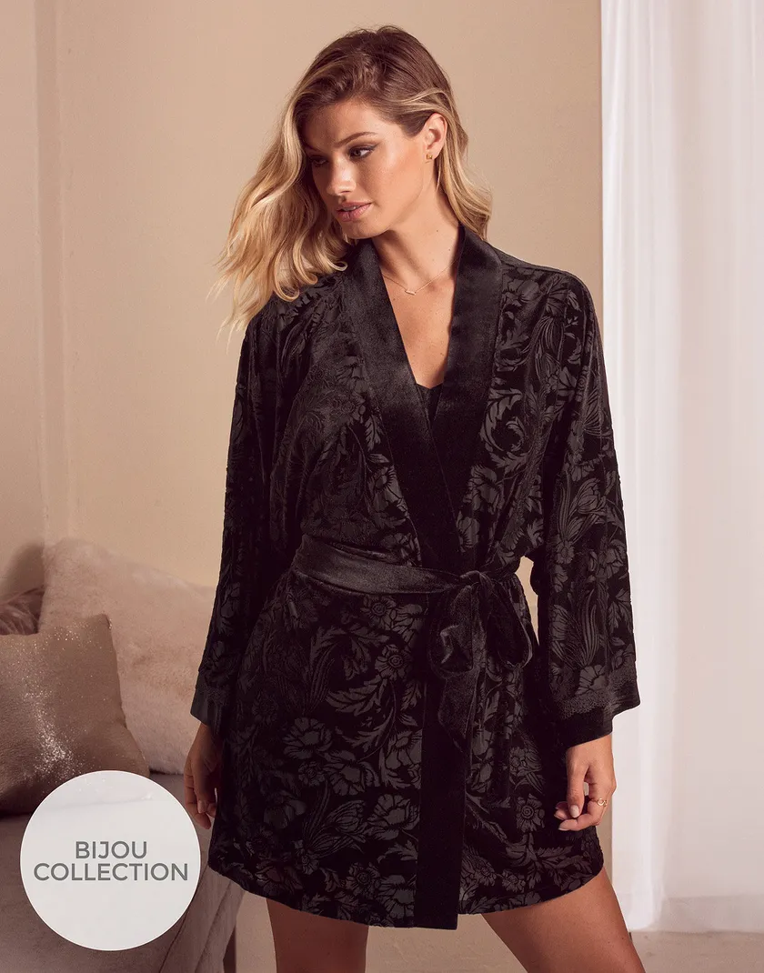 Lanala Black lingerie bundle Model 1