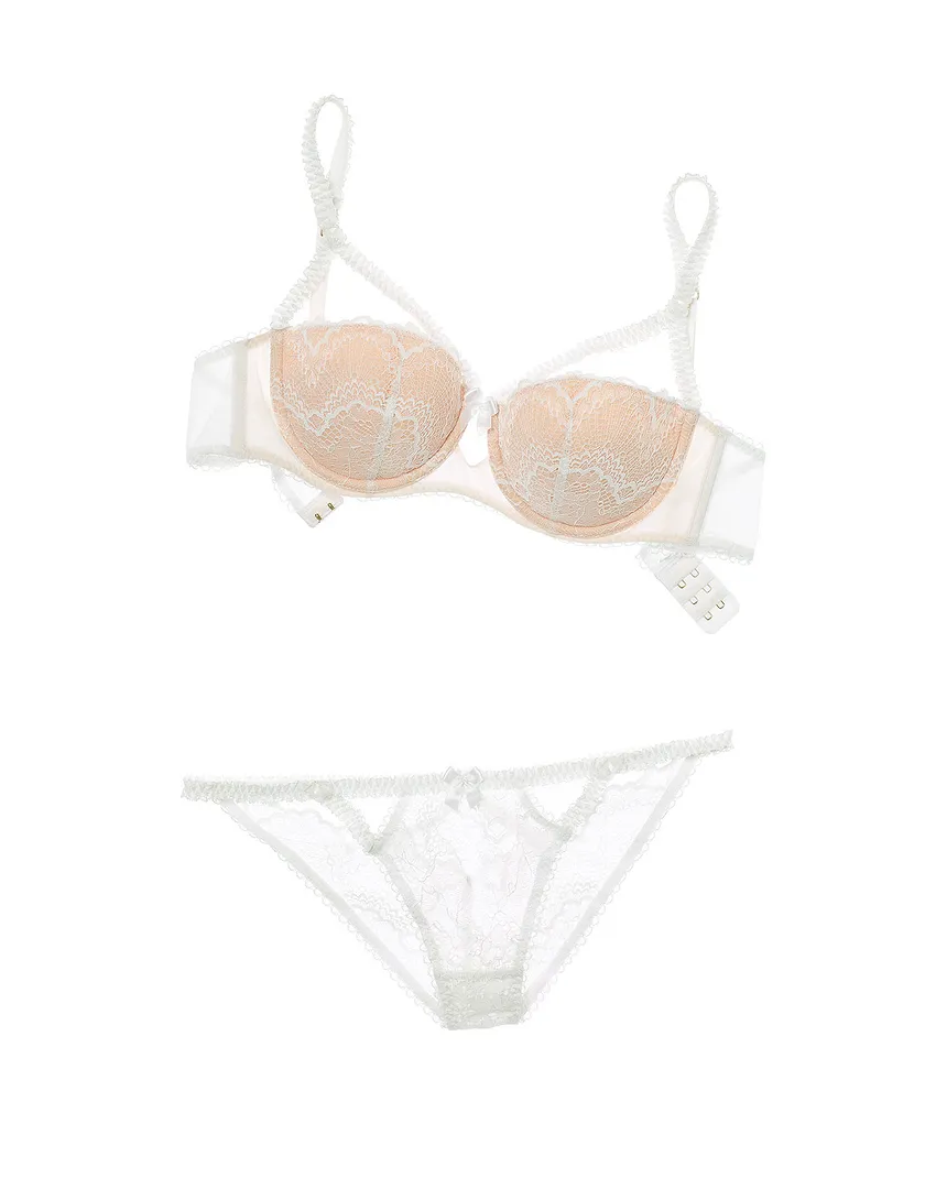 Kimmy White 2 Push Up bra bundle Still 2