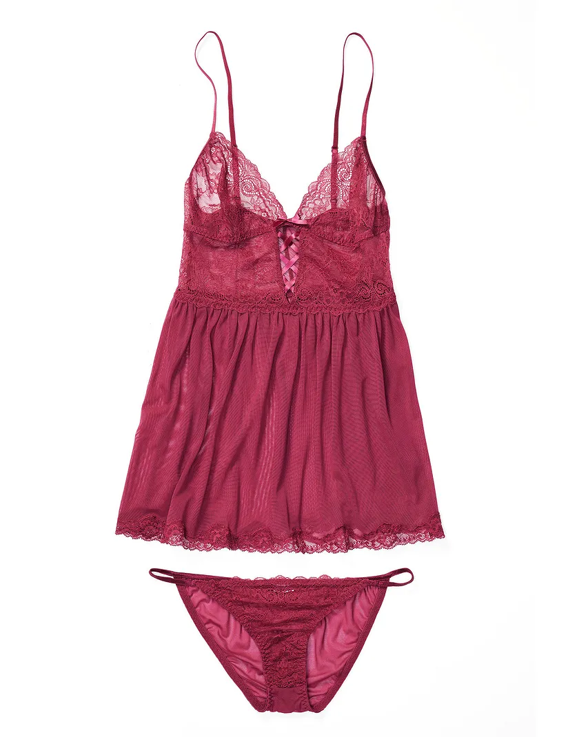 Yolandi Dark Red 2 lingerie bundle Still 4