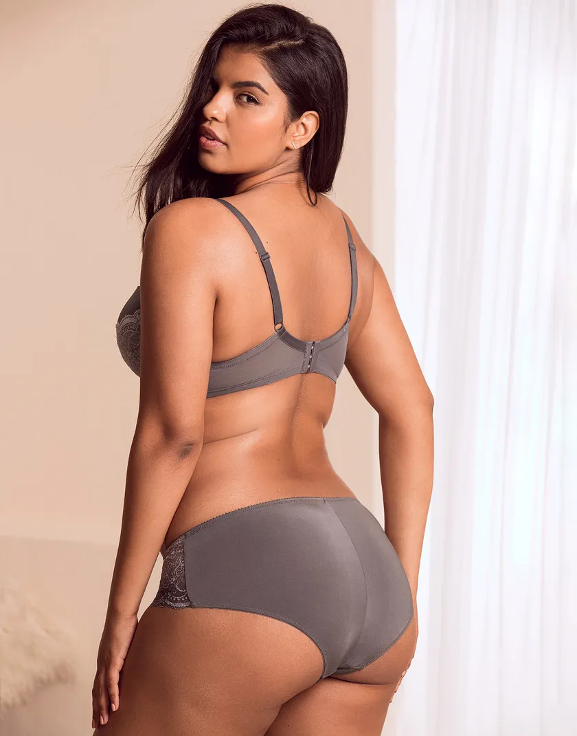 Avis Dark Gray Plus Contour bra and panty bundle Model 3