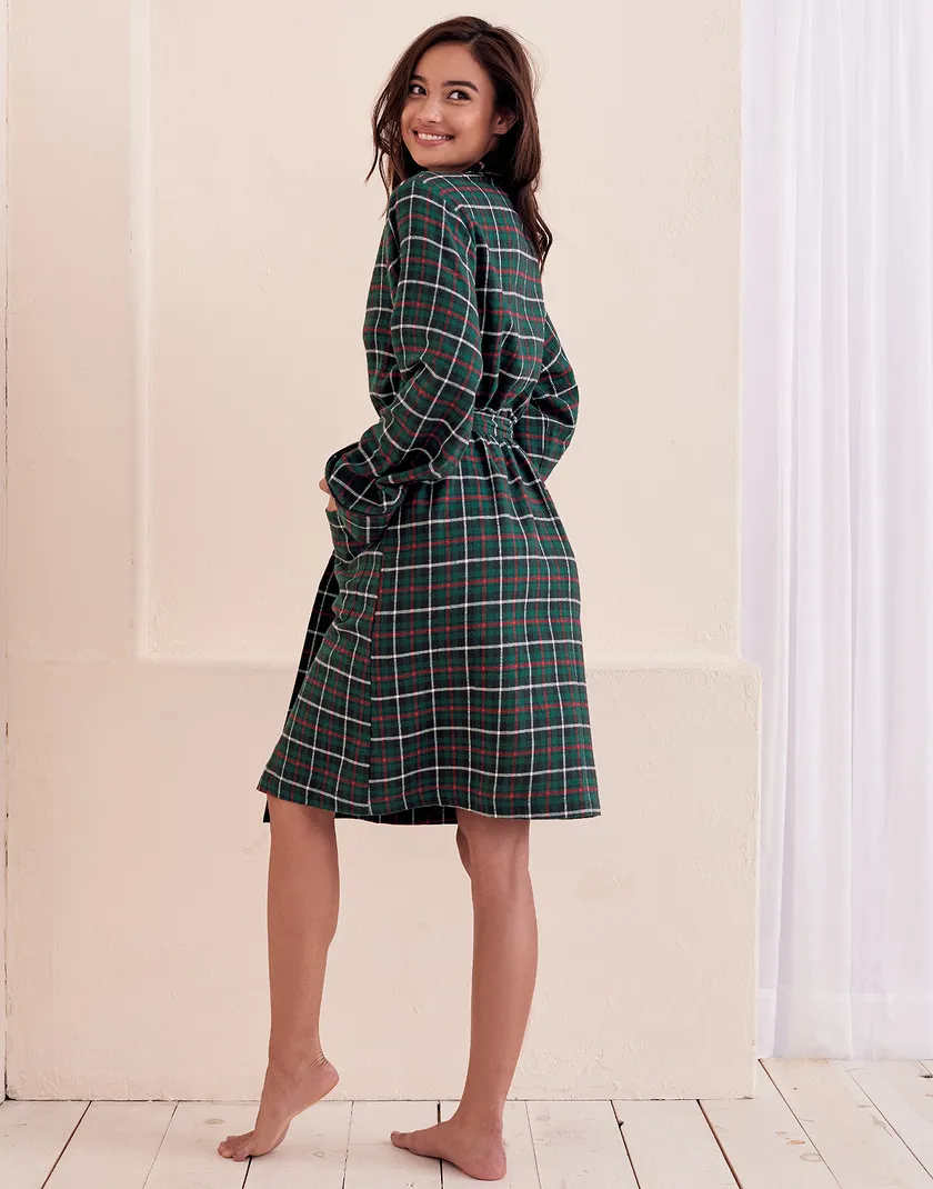 Eilidh Plaid Green sleepwear bundle Model 2