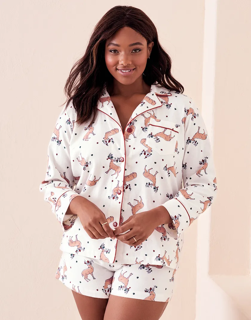 Pasha Convo White Plus sleepwear bundle Model 1