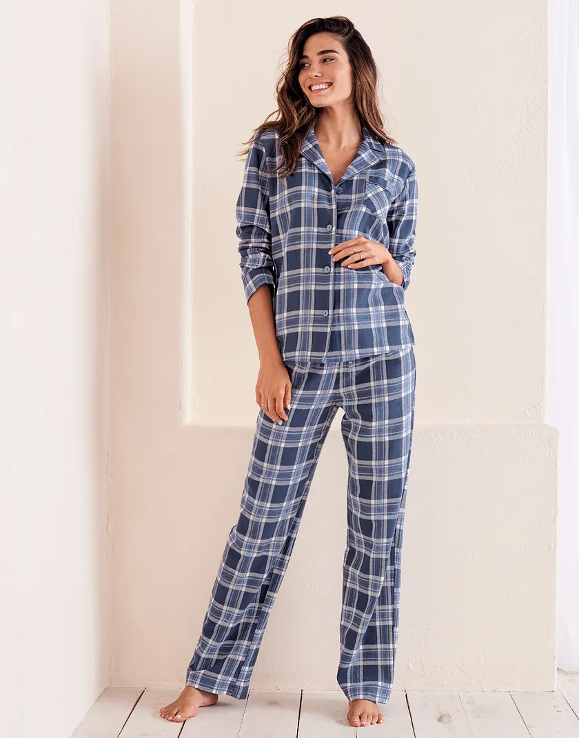 Chafia Plaid Blue sleepwear bundle Model 6