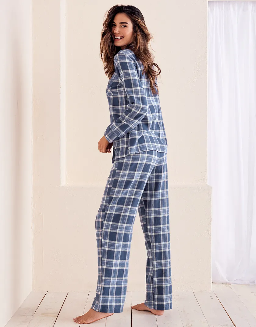 Chafia Plaid Blue sleepwear bundle Model 4