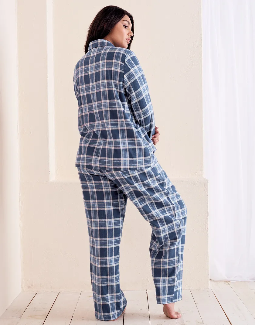 Chafia Plaid Blue Plus sleepwear bundle Model 5