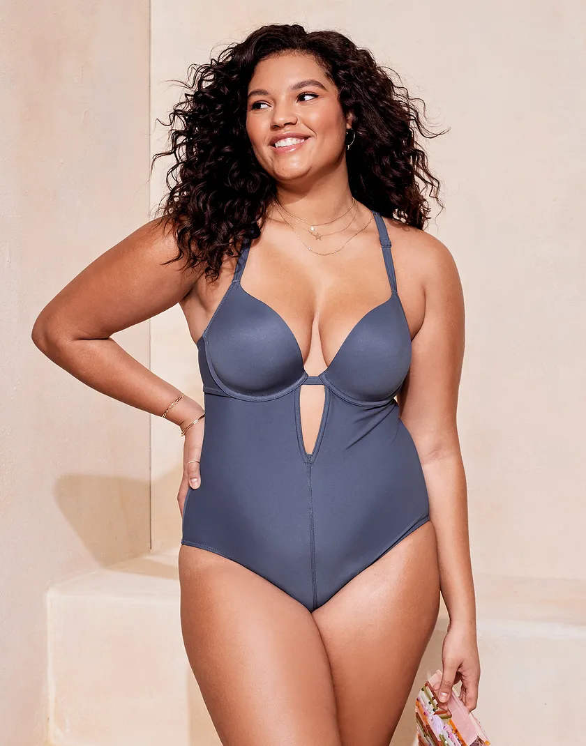 Evie Dark Blue Plus Contour swimwear bundle Model 3