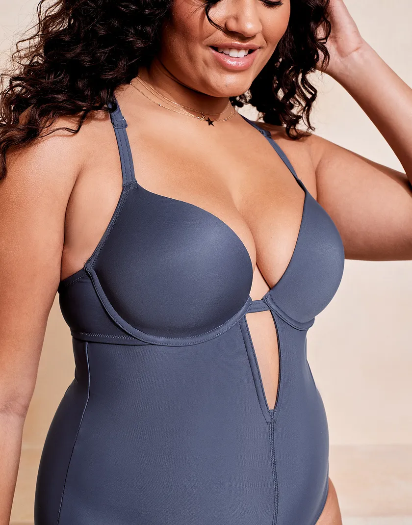 Evie Dark Blue Plus Contour swimwear bundle Model 1