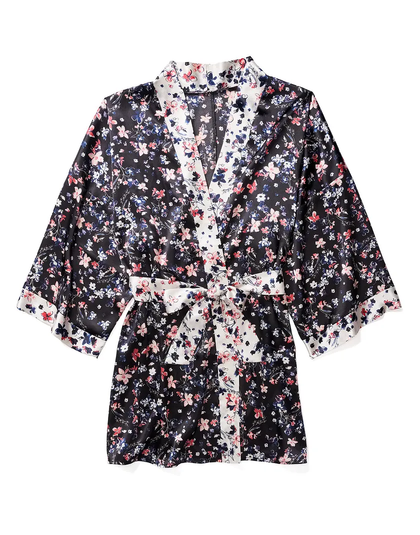 Romina Watercolor Black sleepwear bundle Still 3