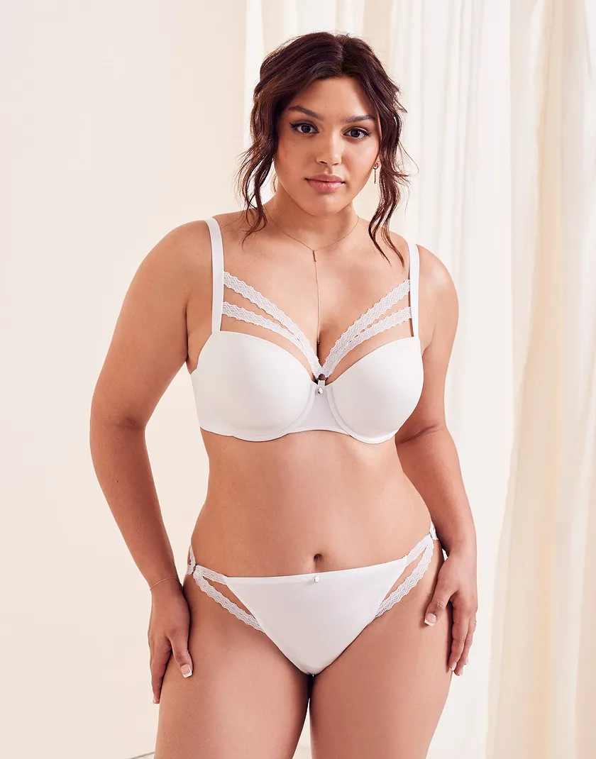 Mariora White Plus Contour bra and panty bundle Model 1