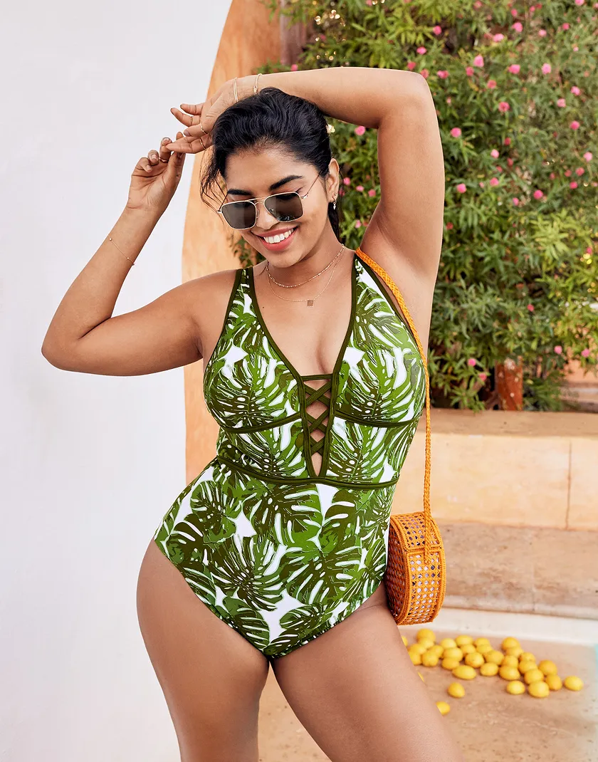 Andressa Tropical Green Plus Contour swimwear bundle Model 1