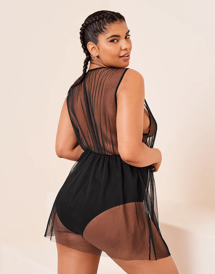 Lismore Black Plus Unlined lingerie bundle Model 2