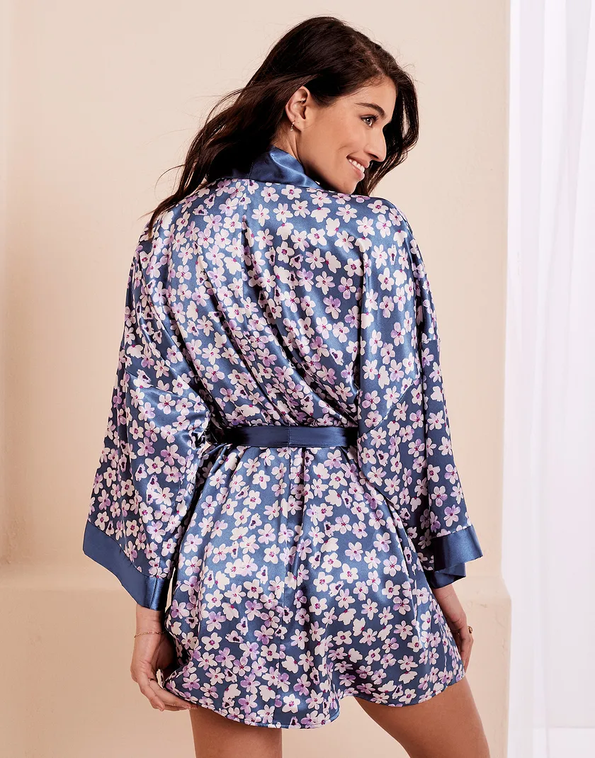 Romina Ditsy Blue sleepwear bundle Model 4