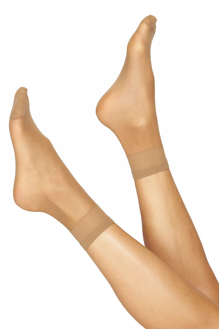 Elastan Beige 3 legwear bundle Model 1