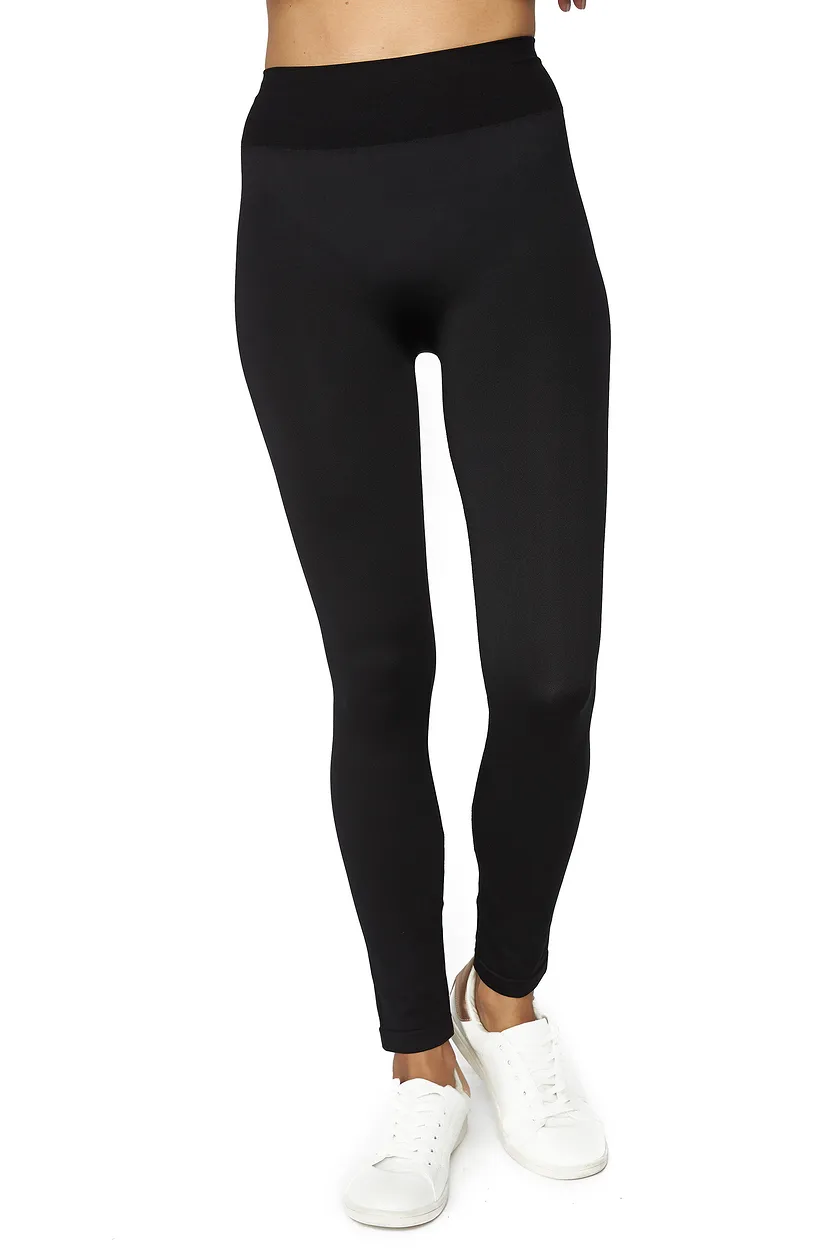 Picior Black legwear bundle Model 1
