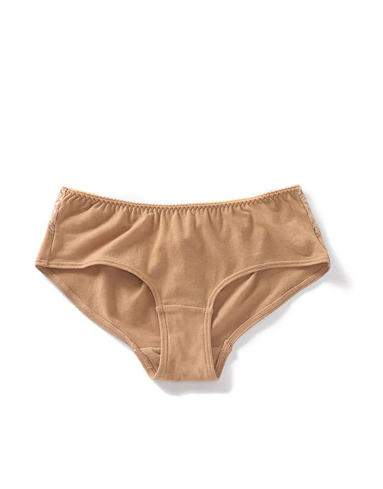 Zoya Hipster Medium Beige panty bundle Model 1