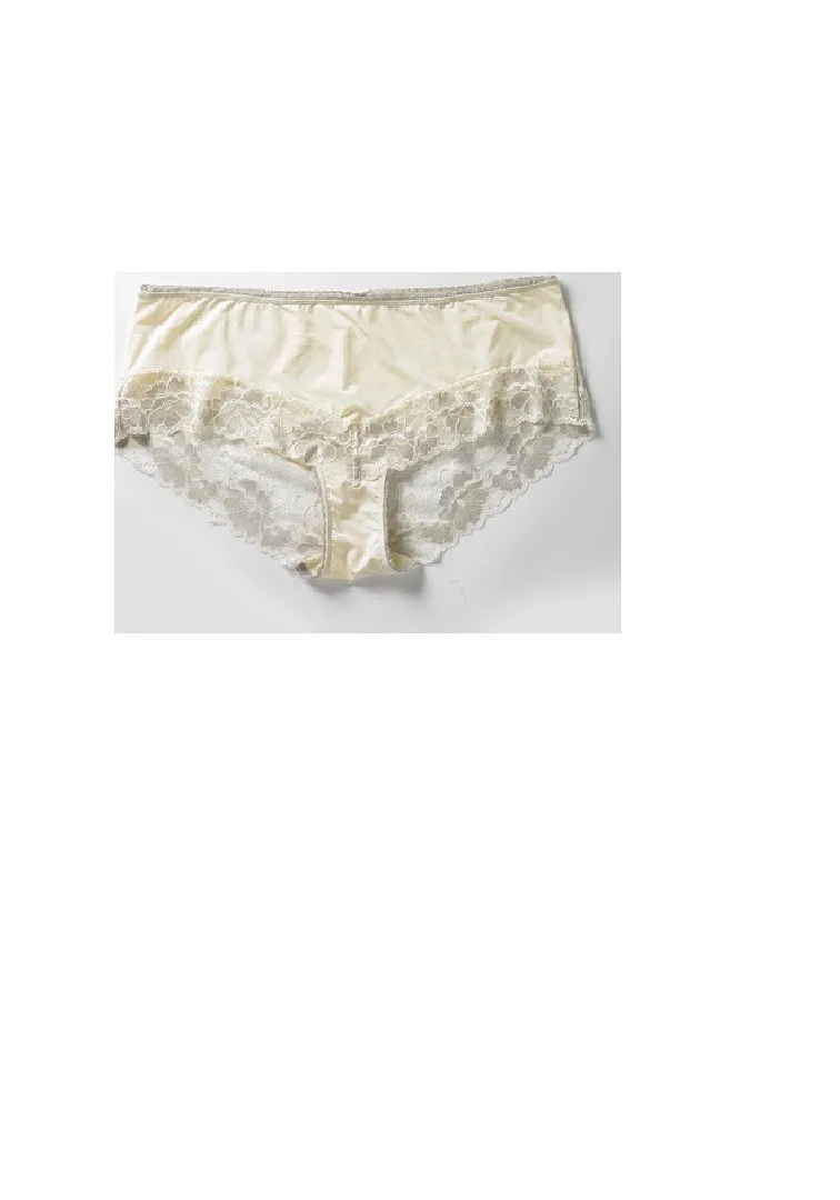 Blossom Hipster White panty bundle Model 1