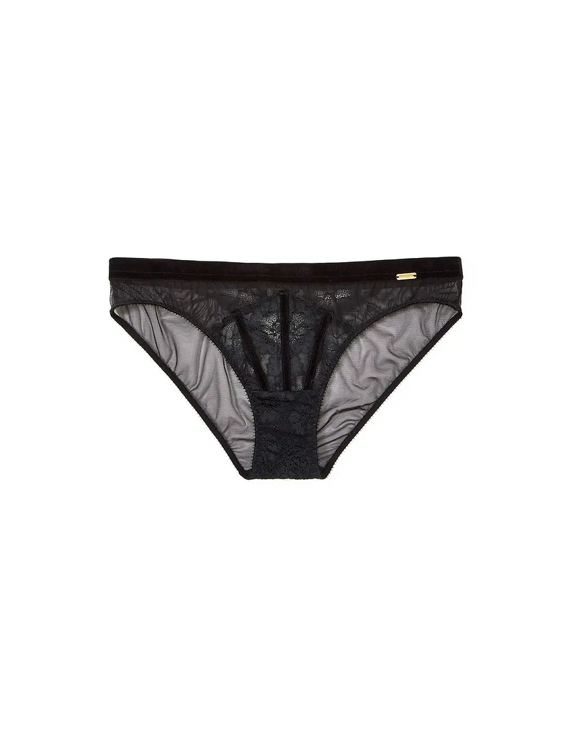 Floriane Bikini Black panty bundle Still 1