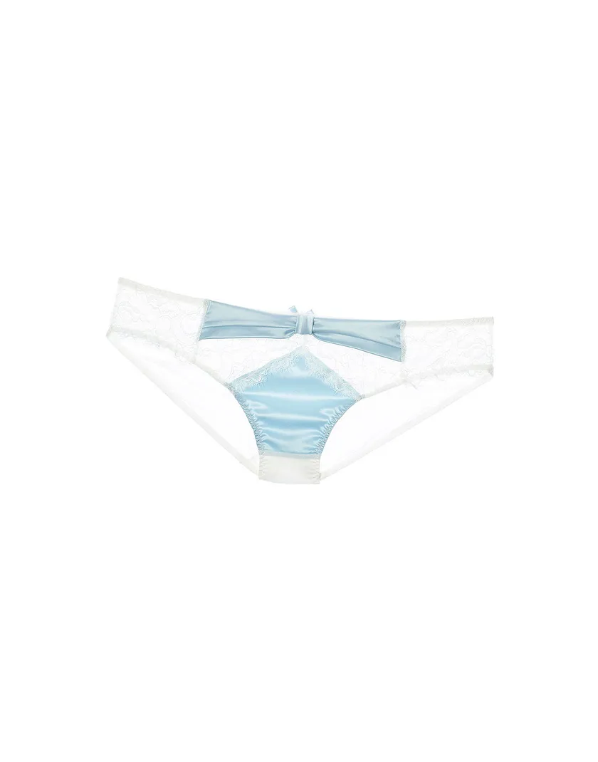 Holley Bikini White panty bundle Still 1
