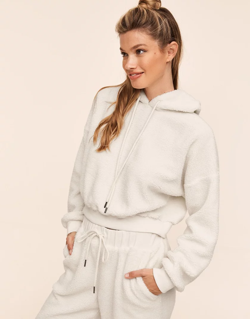 Dorothea White lounge bundle Model 4