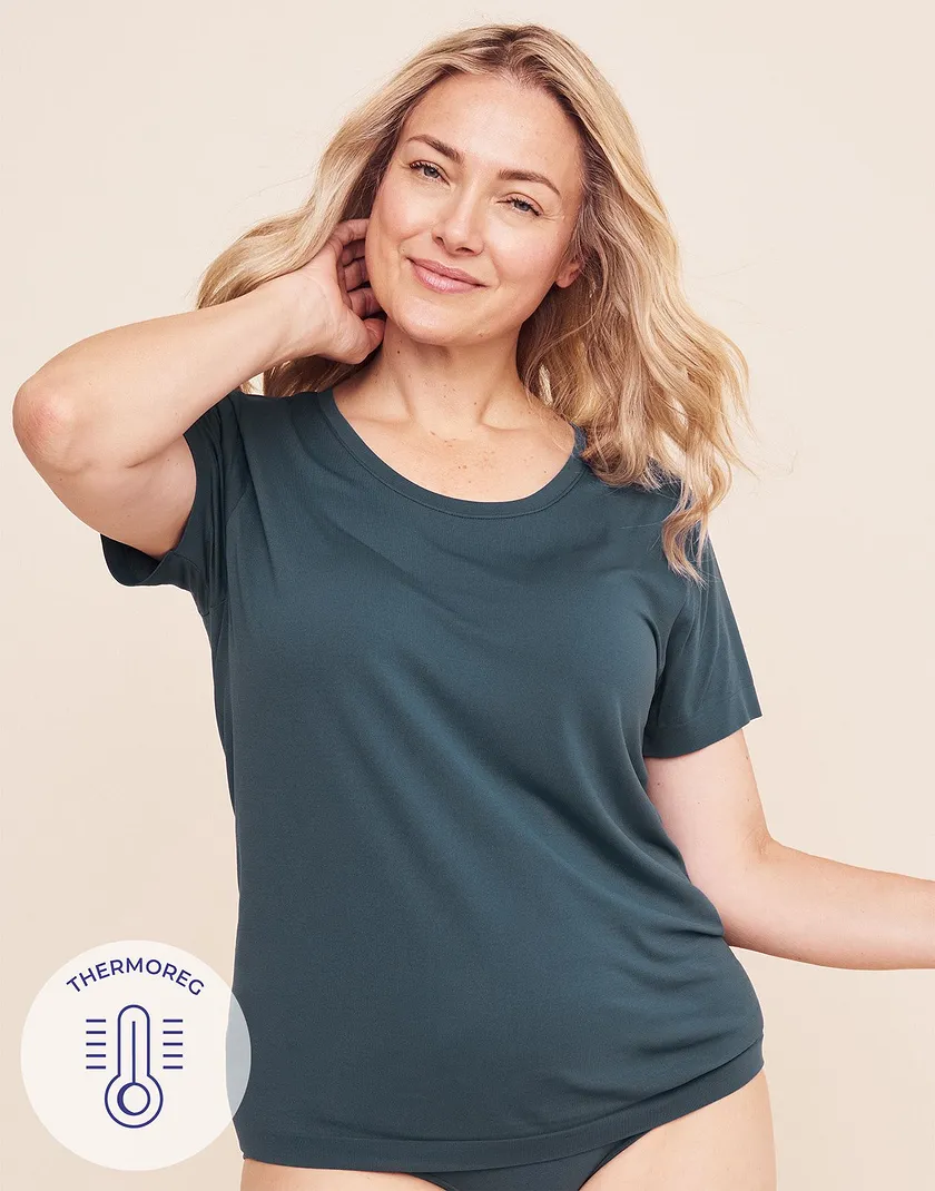 The Essential Tee Dark Gray Plus tops bundle Model 2