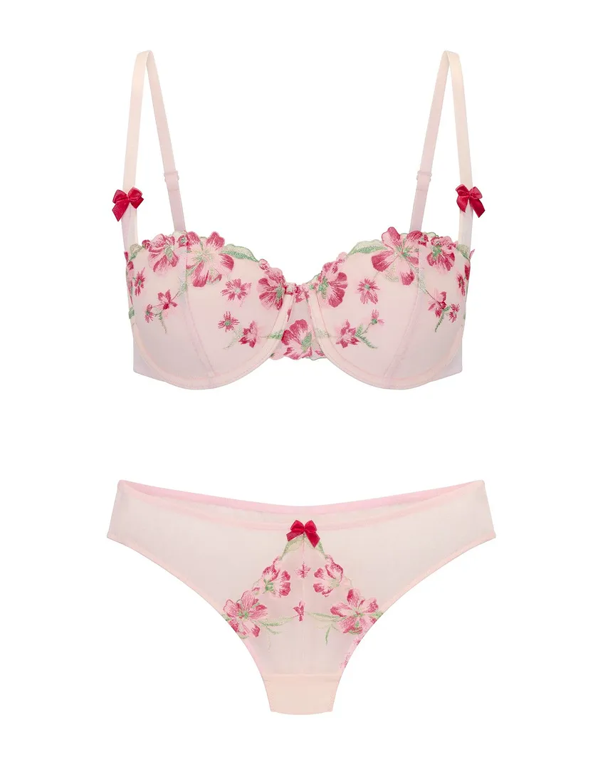 Daphne Floral Pink 2 Contour bra bundle Still 3