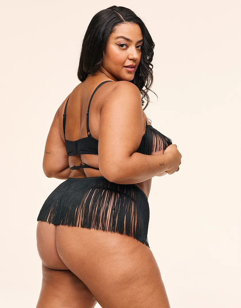 Neveah Black Plus Unlined lingerie bundle Model 5